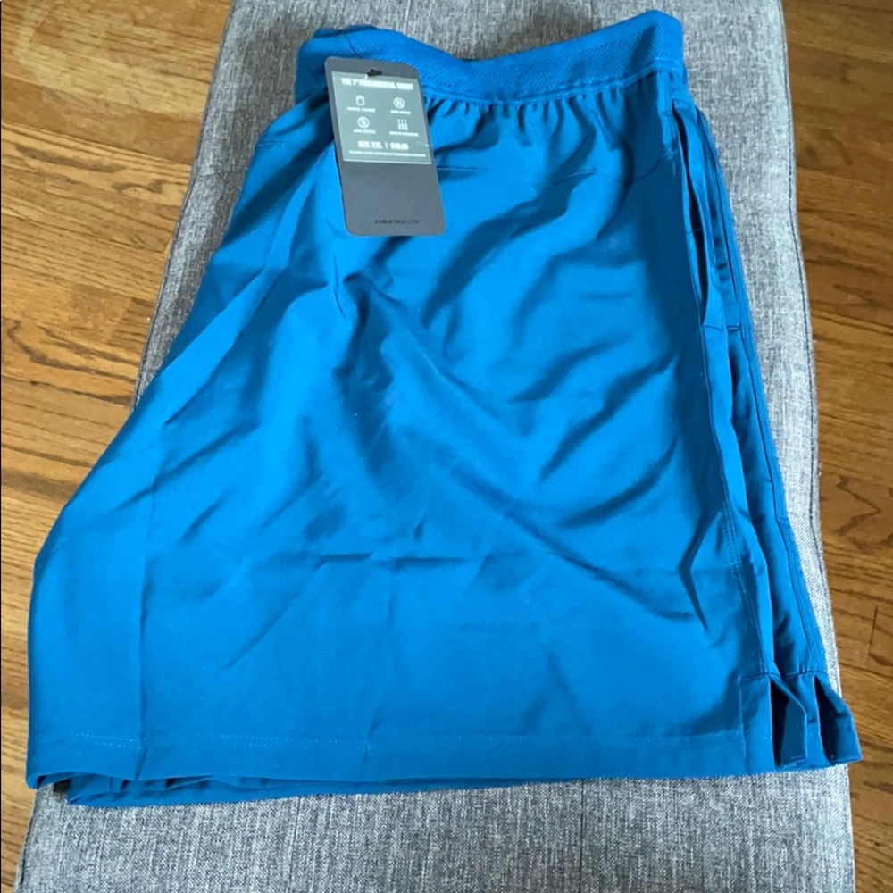 Fabletics 7” Fundamental Short XXL NWT